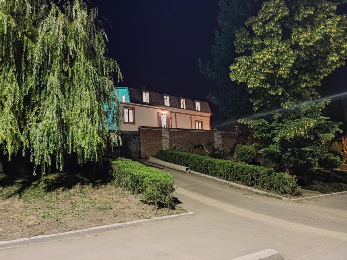 Guest House Spartak Tbilisi Exterior photo